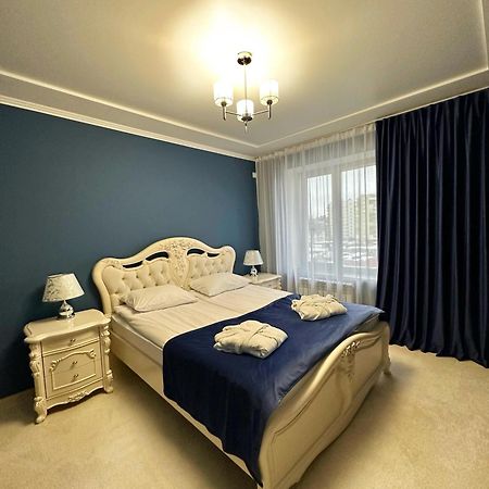 Garden Hall Ternopil Extérieur photo