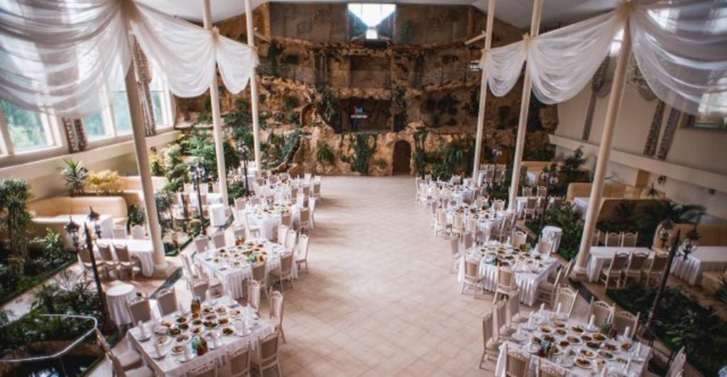 Garden Hall Ternopil Extérieur photo