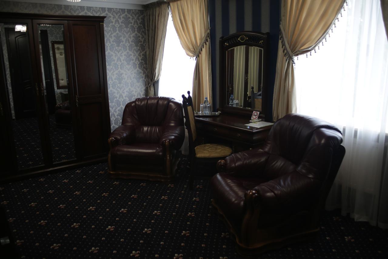 Garden Hall Ternopil Extérieur photo